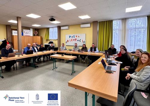 Tudásközpont: lépésről lépésre építjük a jövőt!